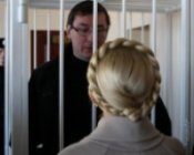 Forbes о допросе Кириченко: Читал заранее написанный текст, на роль ключевого свидетеля не тянет