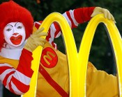 Общественник Смолий: McDonald's презирает украинский. ВИДЕО 